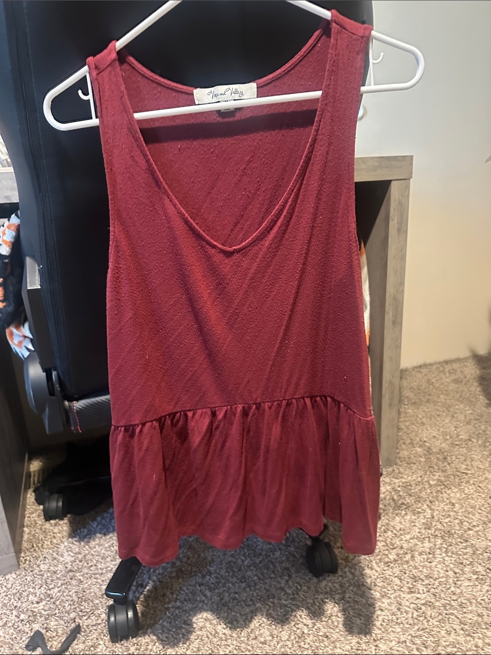 Maroon flowy tank top